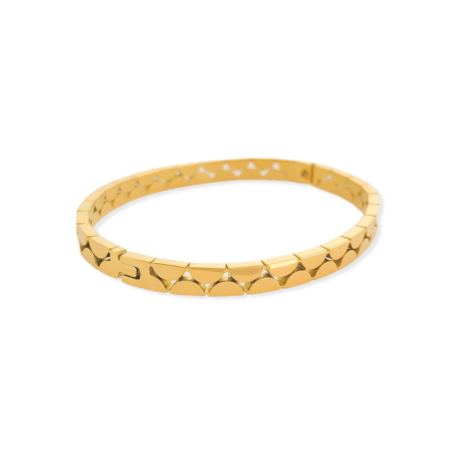 16B005 - Water Resistant Bracelet