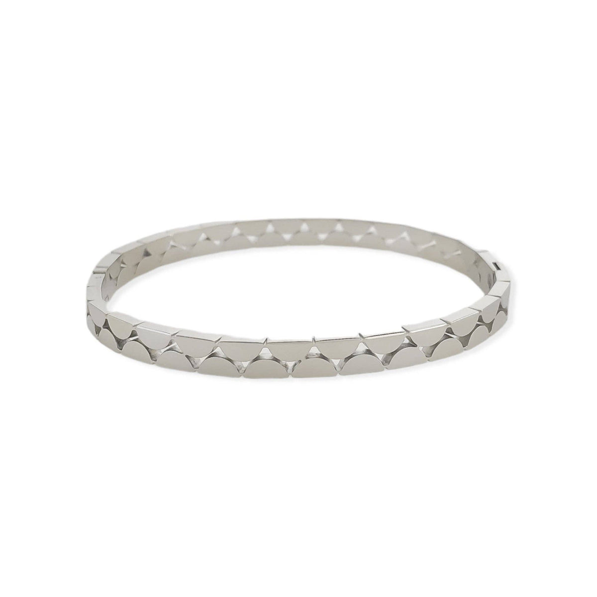 16B005 - Water Resistant Bracelet