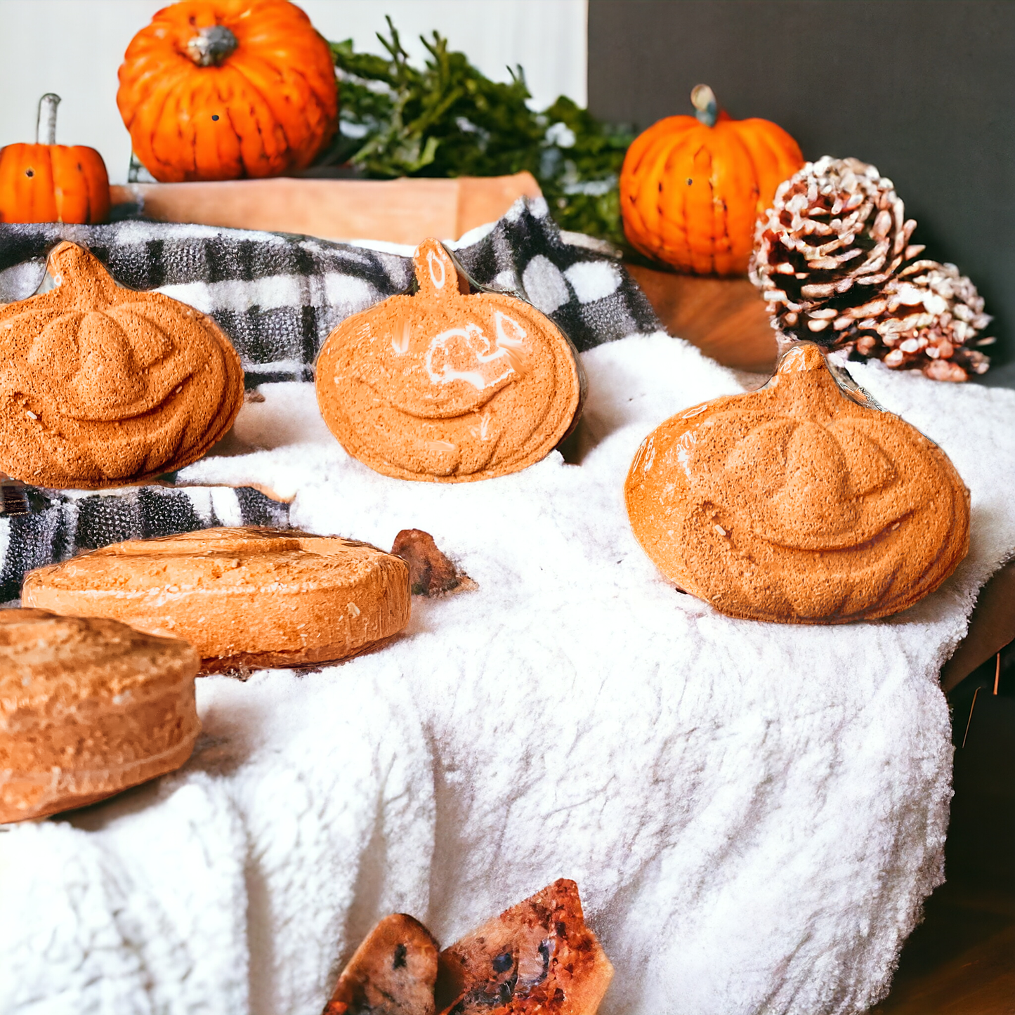 Gia Roma - Fall & Halloween Bath Bomb Fizz, Pumpkin Spice Natural Bomb