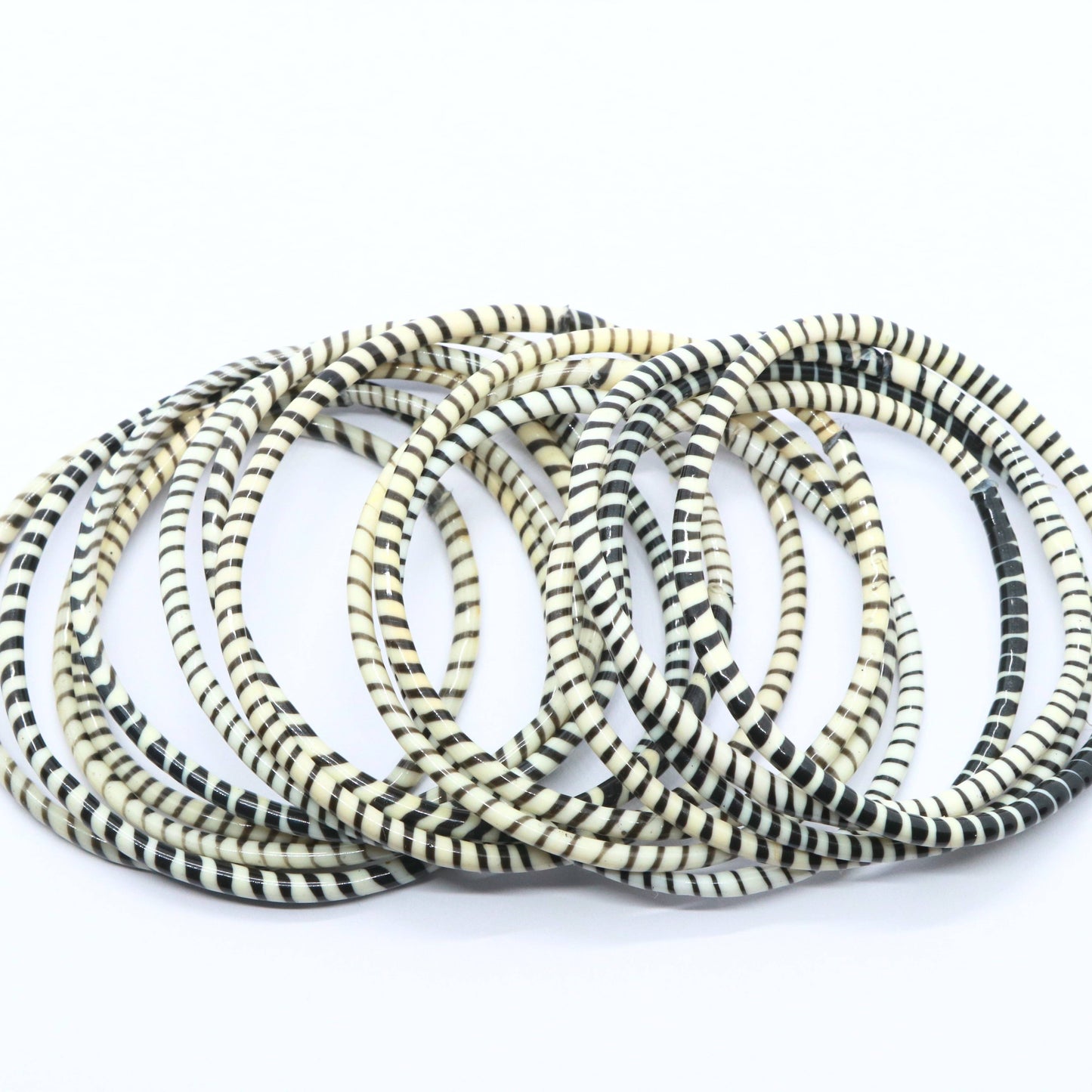 WHITE BEACH BANGLES