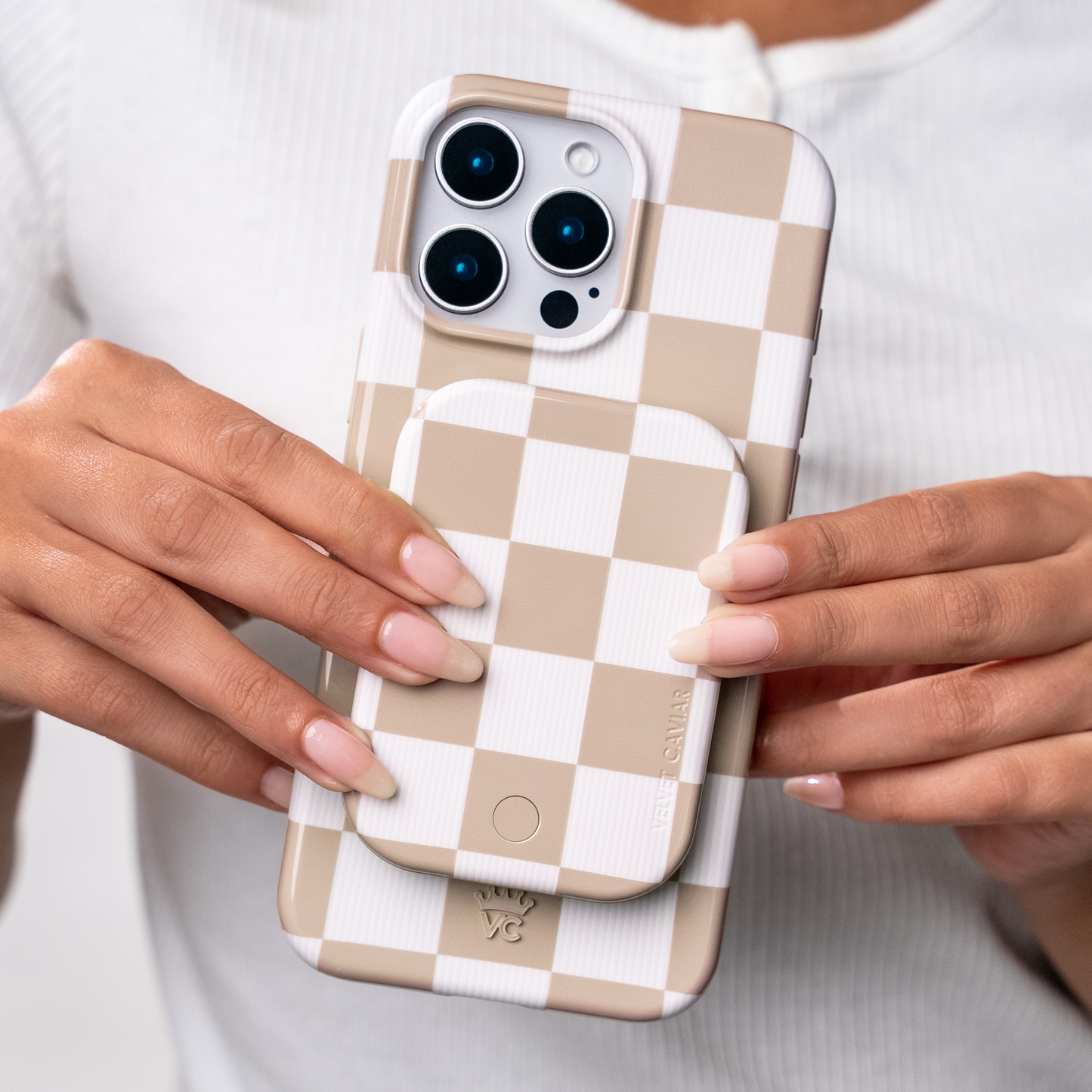 Nude Vibe Checker MagSafe Battery Power Pack