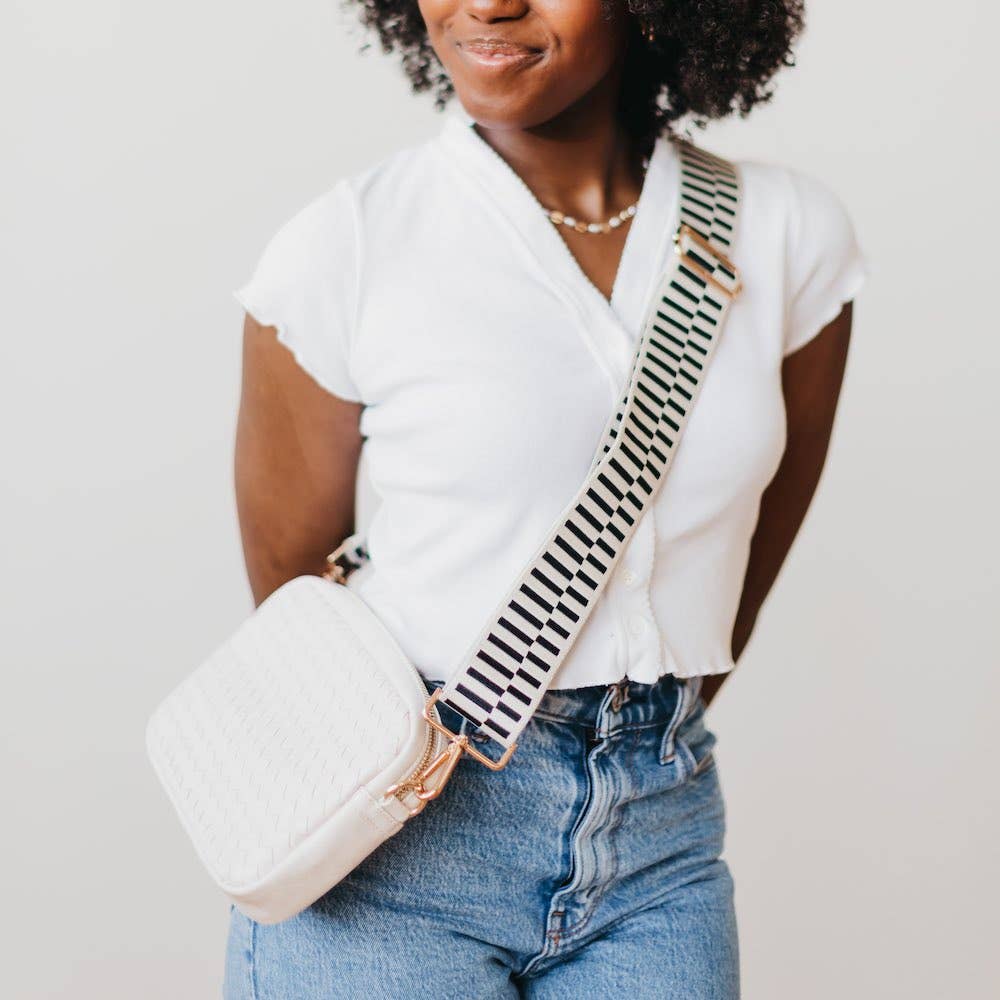 Pretty Simple - Woven Willow Camera Crossbody Bag