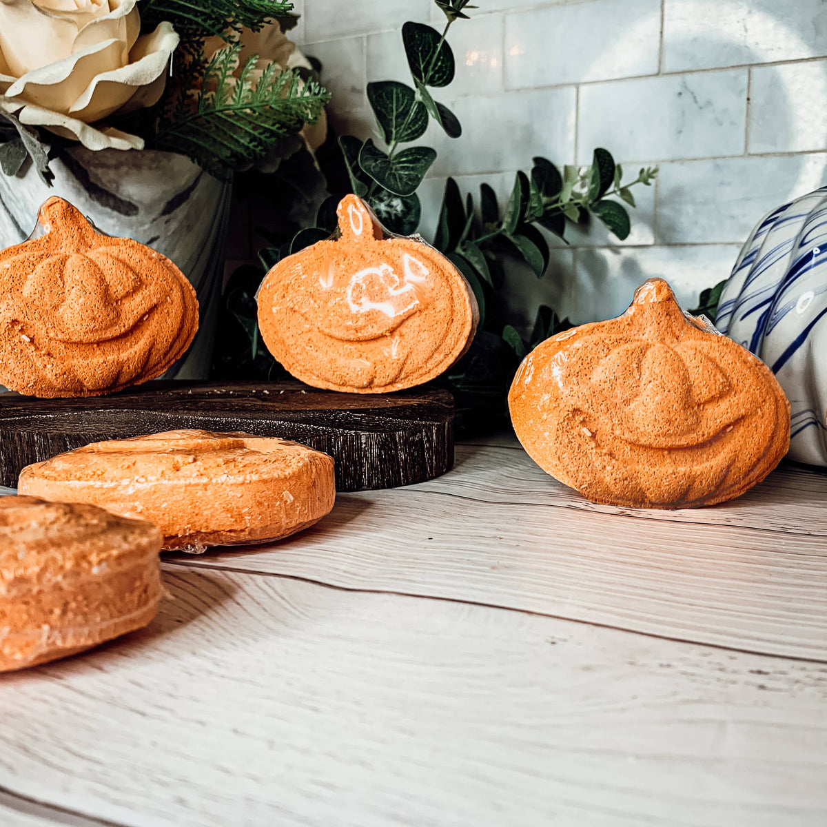 Gia Roma - Halloween Bath Bombs, Skull, Halloween Bath & Body Product