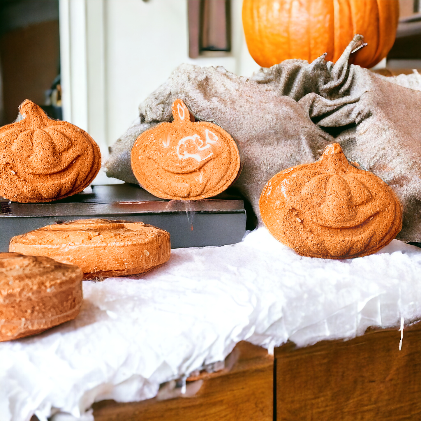 Gia Roma - Fall & Halloween Bath Bomb Fizz, Pumpkin Spice Natural Bomb
