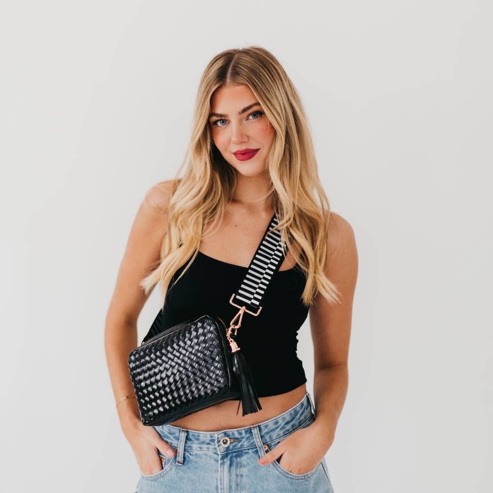 Pretty Simple - Woven Willow Camera Crossbody Bag